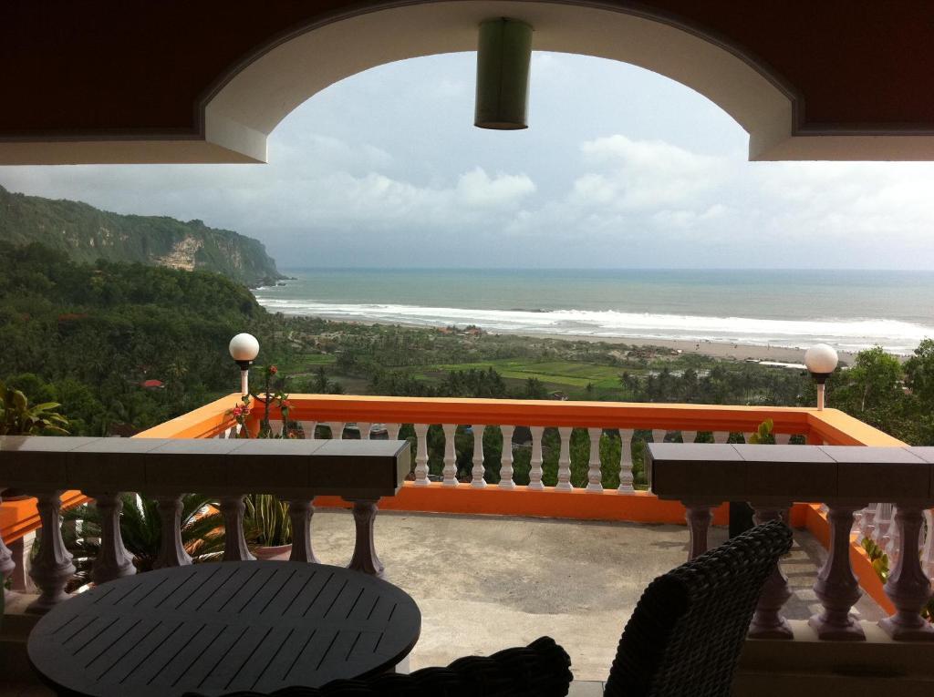 Hotel Adinda Parangtritis Esterno foto