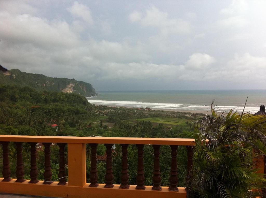 Hotel Adinda Parangtritis Esterno foto